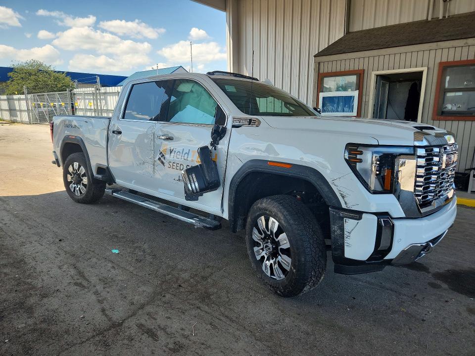 63739606 :رقم المزاد ، 1GT4URE78SF178626 vin ، 2025 Gmc Sierra مزاد بيع