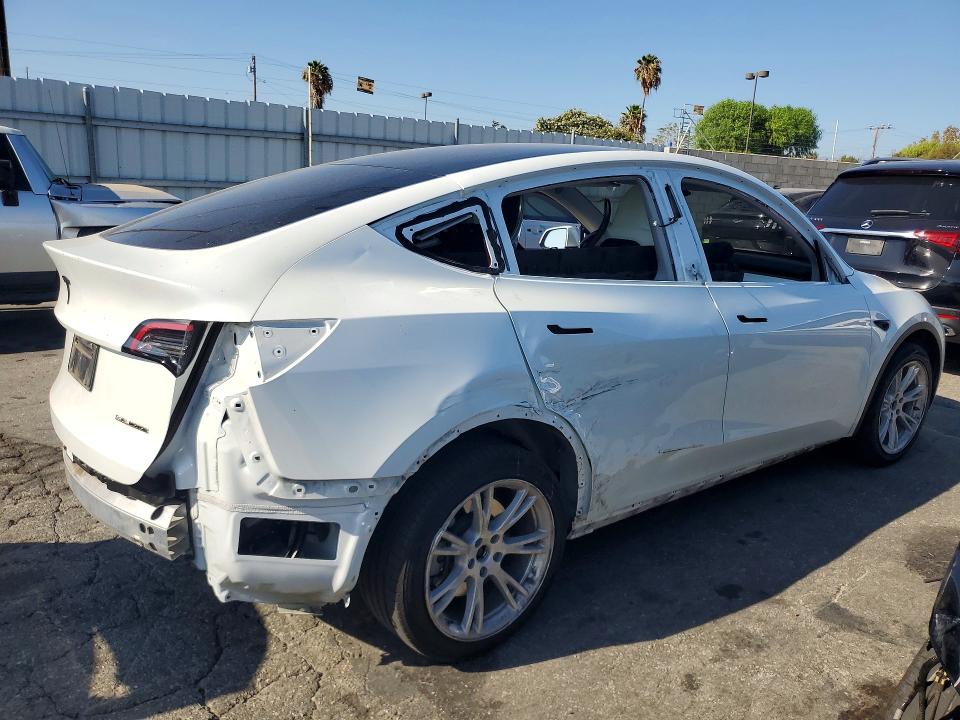 Продажа на аукционе авто 2023 Tesla Model Y, vin: 7SAYGDEEXPA153779, номер лота: 63338706