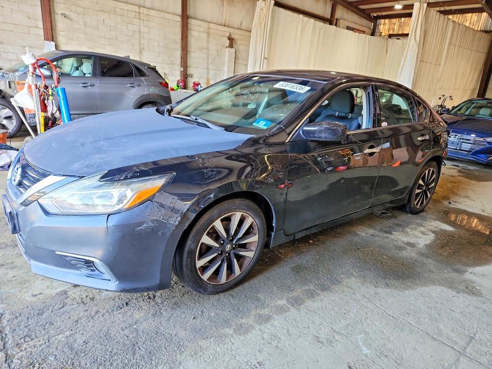 63816336 :رقم المزاد ، 1N4AL3AP2JC272063 vin ، 2018 Nissan Altima مزاد بيع