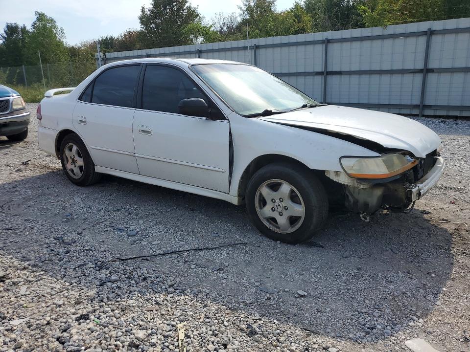 2001 Honda Accord მანქანა იყიდება აუქციონზე, vin: 1HGCG16541A077159, აუქციონის ნომერი: 66477946