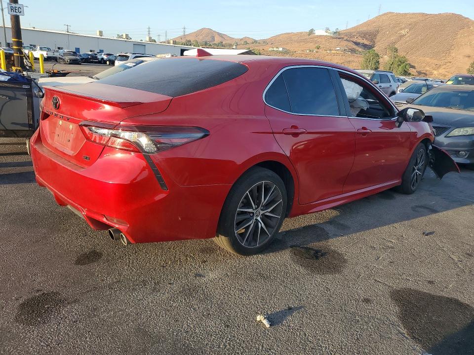 65941346 :رقم المزاد ، 4T1G11AK1PU108546 vin ، 2023 Toyota Camry مزاد بيع