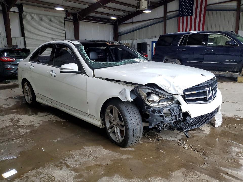 Продаж на аукціоні авто 2014 Mercedes-benz C, vin: WDDGF8AB1ER315779, номер лоту: 64205476