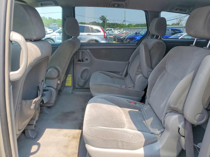 Aukcja sprzedaży 2004 Toyota Sienna, vin: 5TDZA23C94S162847, numer aukcji: 64432026