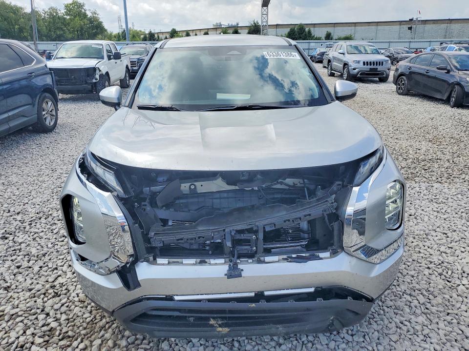 2026 Mitsubishi Outlander მანქანა იყიდება აუქციონზე, vin: JA4J3UAB5TZ024811, აუქციონის ნომერი: 63361386