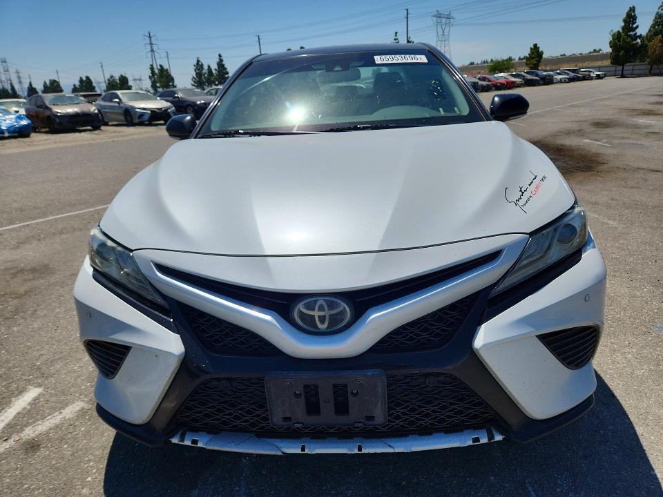 Продажа на аукционе авто 2018 Toyota Camry, vin: 4T1B61HK9JU086739, номер лота: 65953696