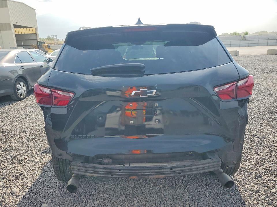 64624876 :رقم المزاد ، 3GNKBCRSXMS543662 vin ، 2021 Chevrolet Blazer مزاد بيع
