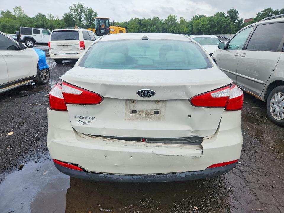 63564446 :رقم المزاد ، KNAFK4A62F5418678 vin ، 2015 Kia Forte مزاد بيع