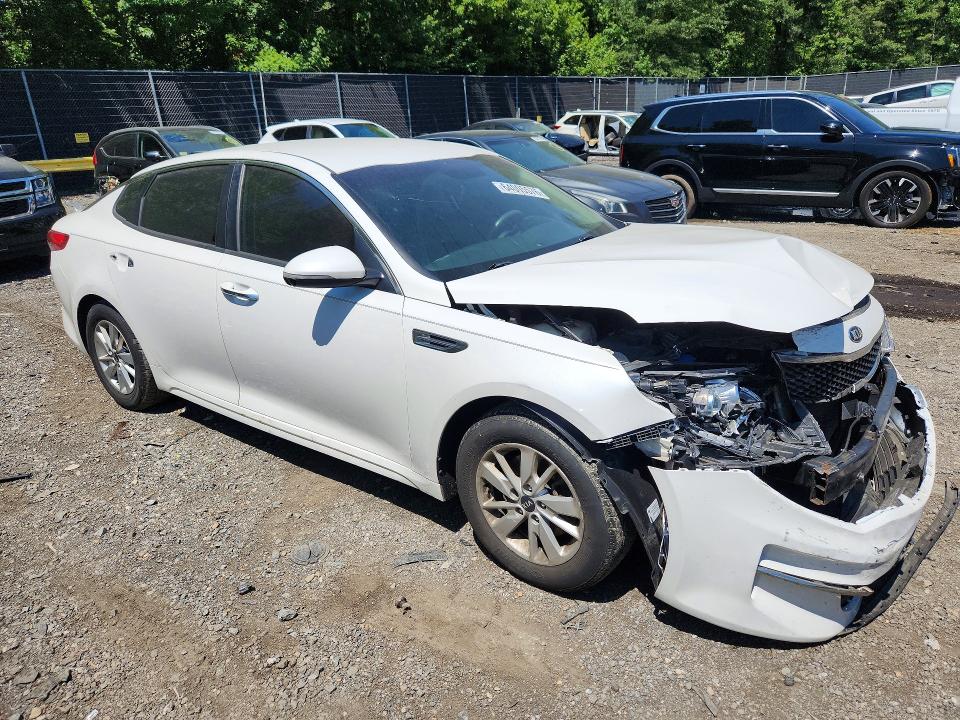 2016 Kia Optima მანქანა იყიდება აუქციონზე, vin: KNAGT4L30G5101228, აუქციონის ნომერი: 64005576