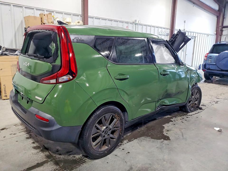 63201176 :رقم المزاد ، KNDJ33AU1N7170882 vin ، 2022 Kia Soul مزاد بيع