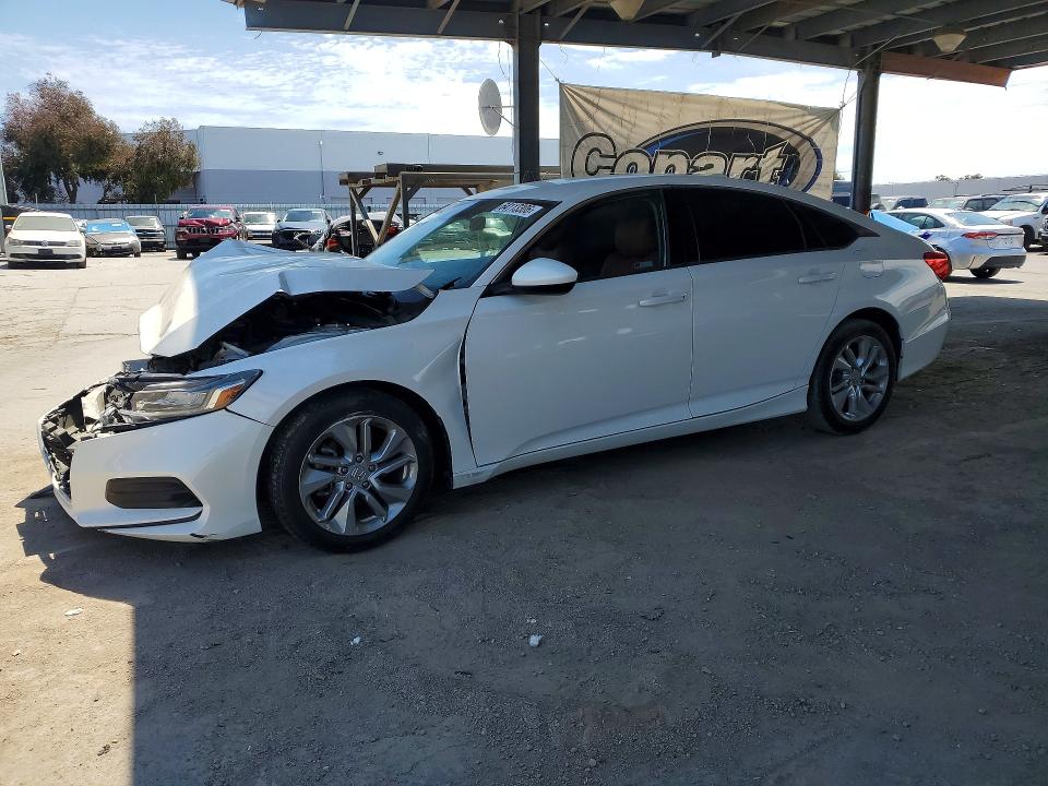 2020 Honda Accord მანქანა იყიდება აუქციონზე, vin: 1HGCV1F12LA084276, აუქციონის ნომერი: 64113306