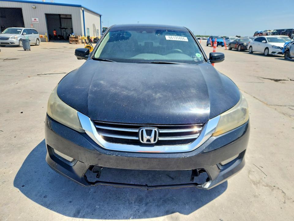 2015 Honda Accord მანქანა იყიდება აუქციონზე, vin: 1HGCR3F85FA025868, აუქციონის ნომერი: 66135806