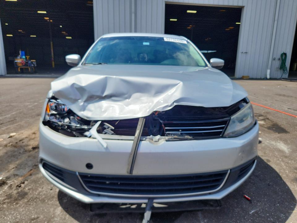 2013 Volkswagen Jetta მანქანა იყიდება აუქციონზე, vin: 3VWDP7AJXDM367310, აუქციონის ნომერი: 63792446
