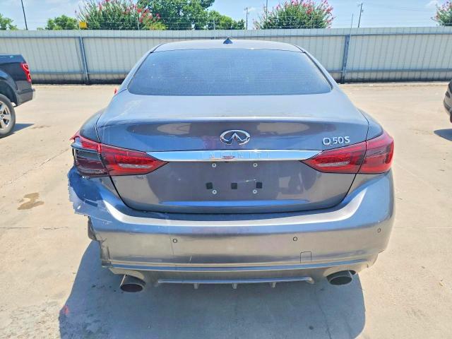 61528986 :رقم المزاد ، JN1EV7APXJM355394 vin ، 2018 Infiniti Q50 مزاد بيع