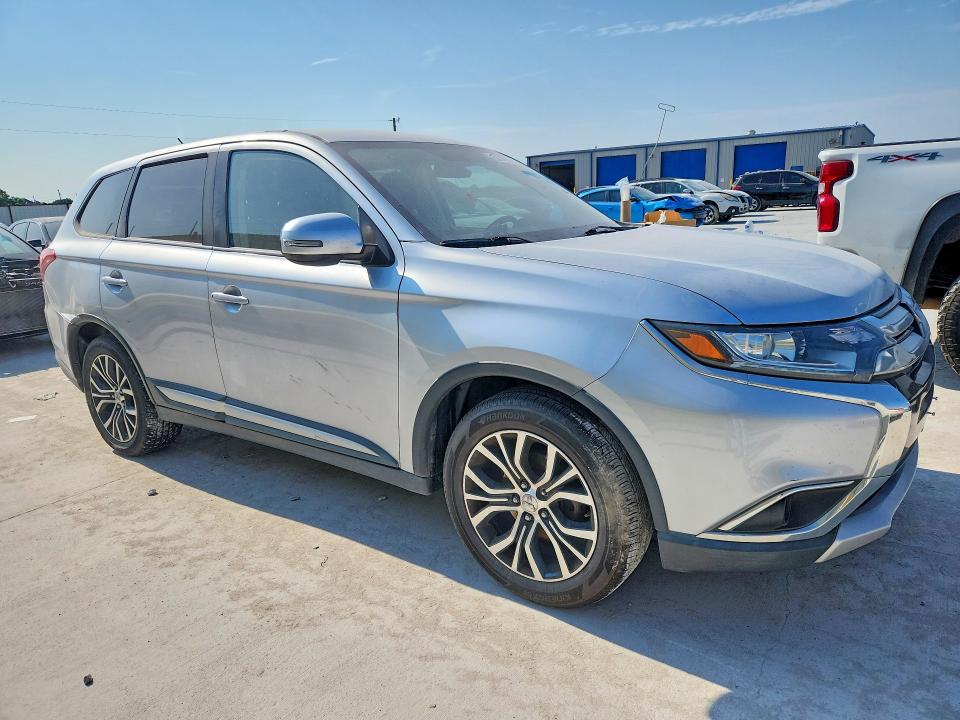 2016 Mitsubishi Outlander მანქანა იყიდება აუქციონზე, vin: JA4AD3A32GZ013156, აუქციონის ნომერი: 63340286