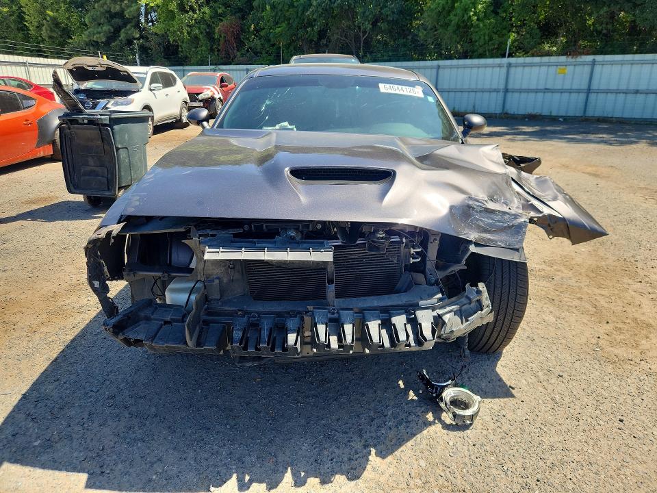 64644126 :رقم المزاد ، 2C3CDZBT1NH191917 vin ، 2022 Dodge Challenger مزاد بيع