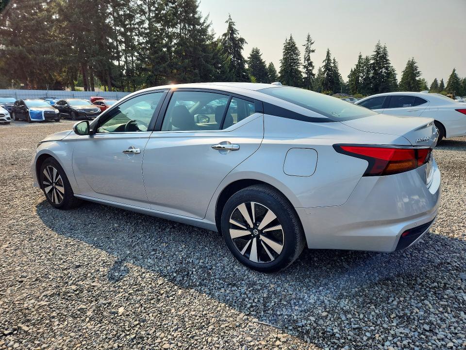 63672896 :رقم المزاد ، 1N4BL4DW4NN364895 vin ، 2022 Nissan Altima مزاد بيع