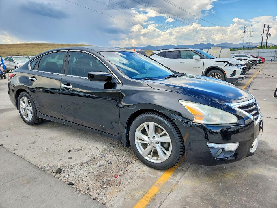 2015 Nissan Altima მანქანა იყიდება აუქციონზე, vin: 1N4AL3AP1FC269808, აუქციონის ნომერი: 66248126
