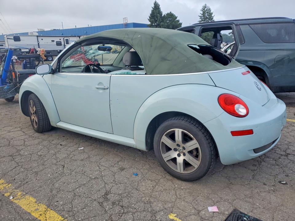 64602746 :رقم المزاد ، 3VWRF31Y36M307354 vin ، 2006 Volkswagen New Beetle مزاد بيع