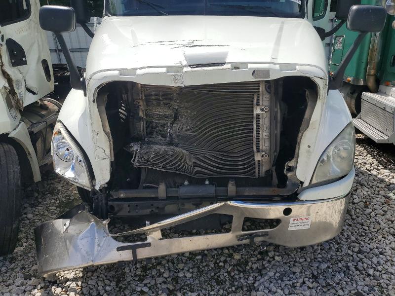 Продажа на аукционе авто 2020 Freightliner Cascadia 125, vin: 3AKJGLFG7LSLG7043, номер лота: 66082166