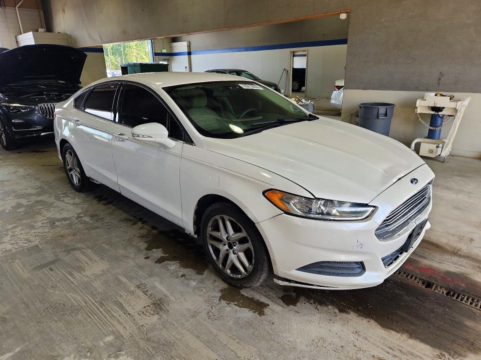 65018466 :رقم المزاد ، 1FA6P0HD1G5113200 vin ، 2016 Ford Fusion مزاد بيع