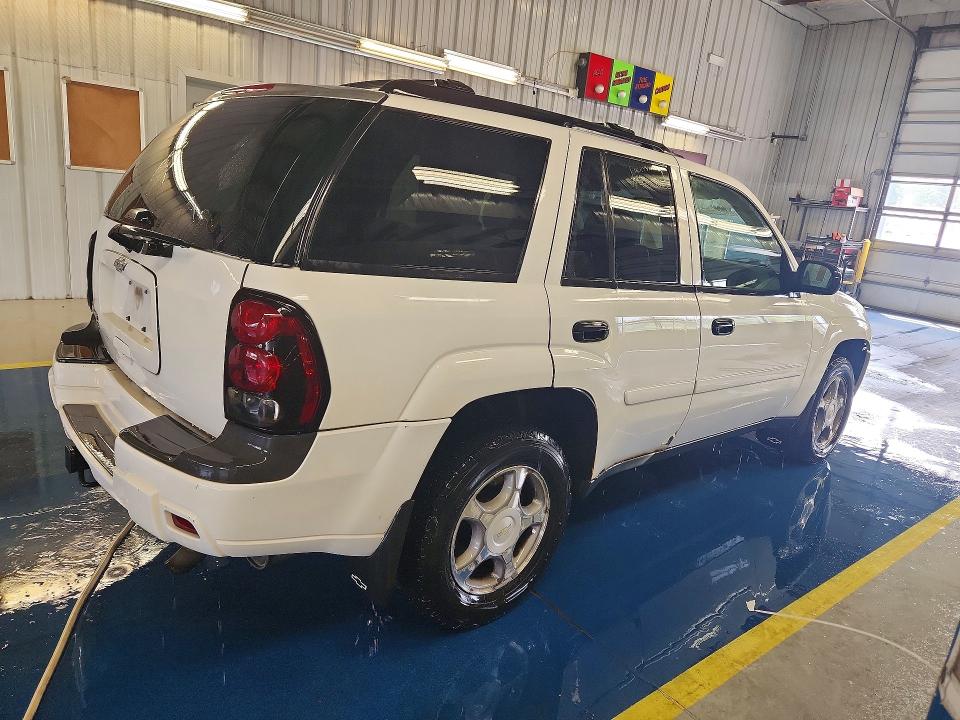 2007 Chevrolet Trailblazer მანქანა იყიდება აუქციონზე, vin: 1GNDT13S072243664, აუქციონის ნომერი: 64430436