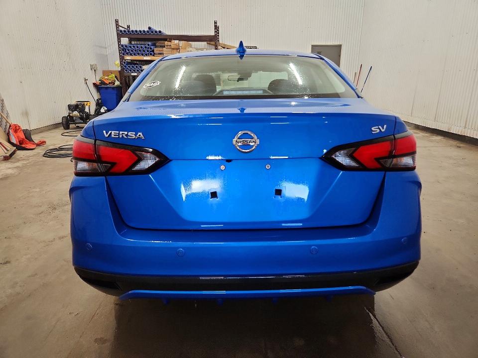 66014786 :رقم المزاد ، 3N1CN8EV6ML827529 vin ، 2021 Nissan Versa مزاد بيع