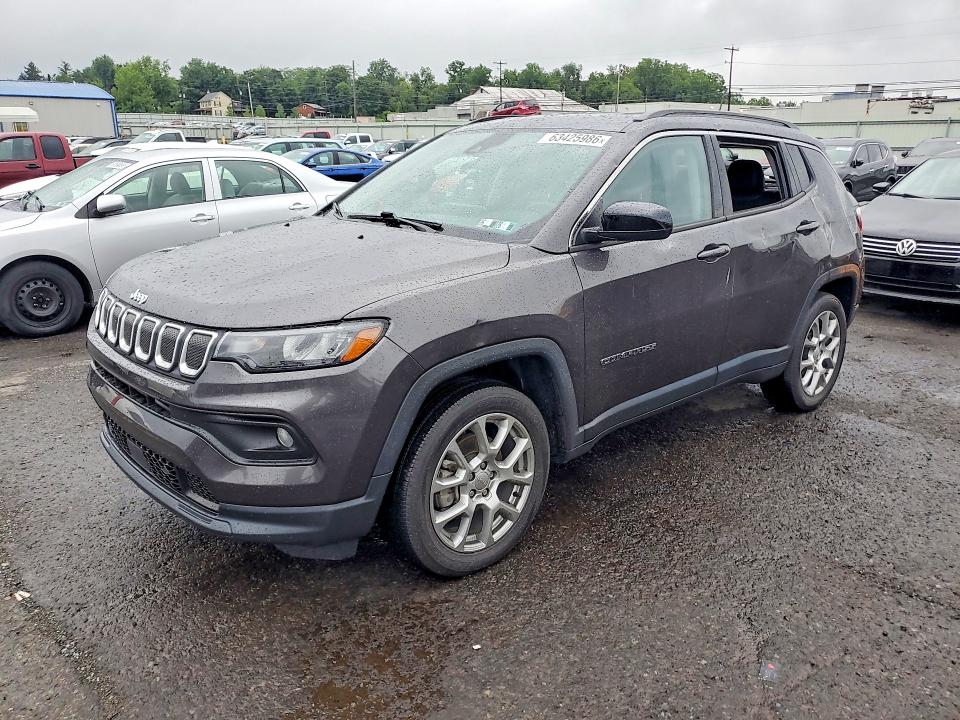 63425986 :رقم المزاد ، 3C4NJDFB8NT112218 vin ، 2022 Jeep Compass مزاد بيع