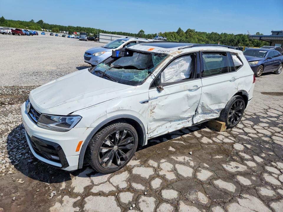 Продаж на аукціоні авто 2020 Volkswagen Tiguan, vin: 3VV3B7AX9LM116831, номер лоту: 64454516