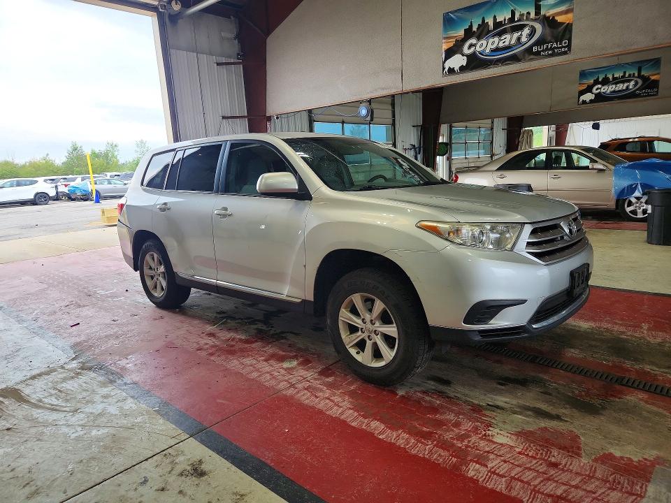 Продаж на аукціоні авто 2013 Toyota Highlander, vin: 5TDBK3EH8DS192614, номер лоту: 63937236