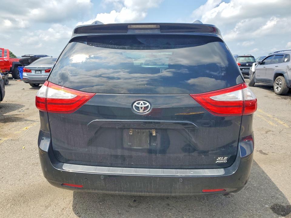 2016 Toyota Sienna მანქანა იყიდება აუქციონზე, vin: 5TDDK3DC5GS139808, აუქციონის ნომერი: 63870156