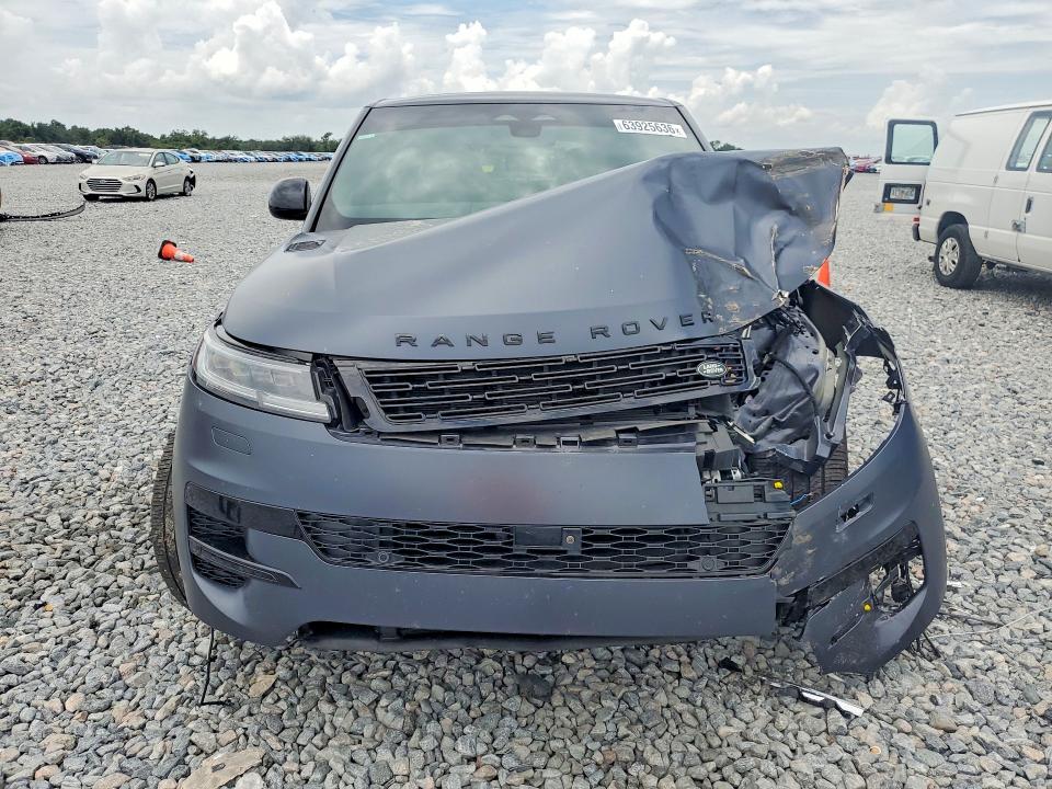 Продажа на аукционе авто 2024 Land Rover Range Rover Sport, vin: SAL1L9FU8RA420440, номер лота: 63925636