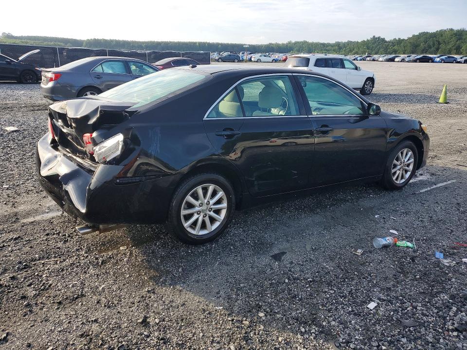 64432396 :رقم المزاد ، 4T1BF3EK4BU136755 vin ، 2011 Toyota Camry مزاد بيع