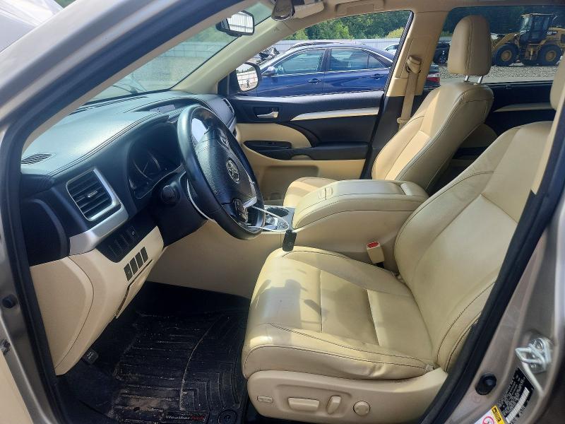 64371046 :رقم المزاد ، 5TDJKRFH0FS114232 vin ، 2015 Toyota Highlander مزاد بيع