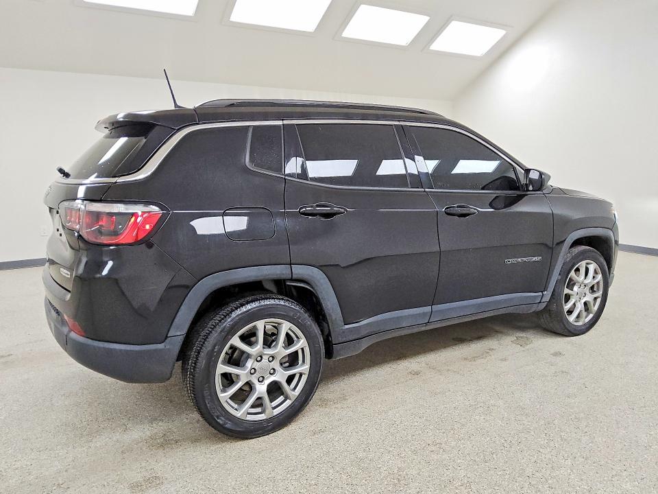 Продаж на аукціоні авто 2022 Jeep Compass, vin: 3C4NJDFB7NT195205, номер лоту: 64327826