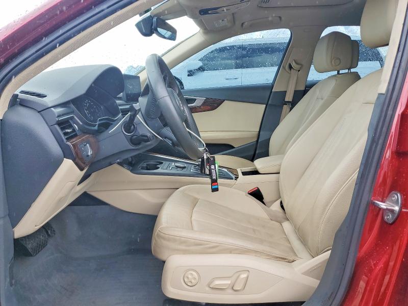 Продажа на аукционе авто 2019 Audi A4, vin: WAUDNAF49KN019233, номер лота: 67240736