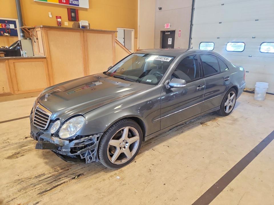 65902936 :رقم المزاد ، WDBUF87X78B322098 vin ، 2008 Mercedes-benz E مزاد بيع