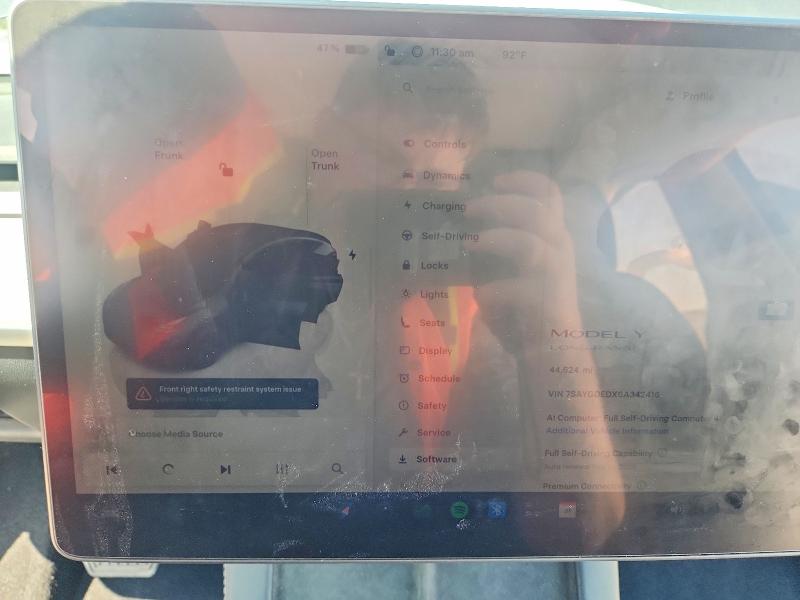 67245996 :رقم المزاد ، 7SAYGDEDXSA342416 vin ، 2025 Tesla Model Y مزاد بيع