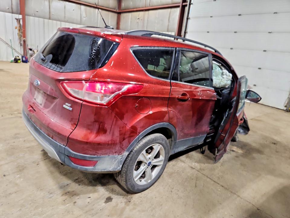 64151436 :رقم المزاد ، 1FMCU9GX1FUC64611 vin ، 2015 Ford Escape مزاد بيع