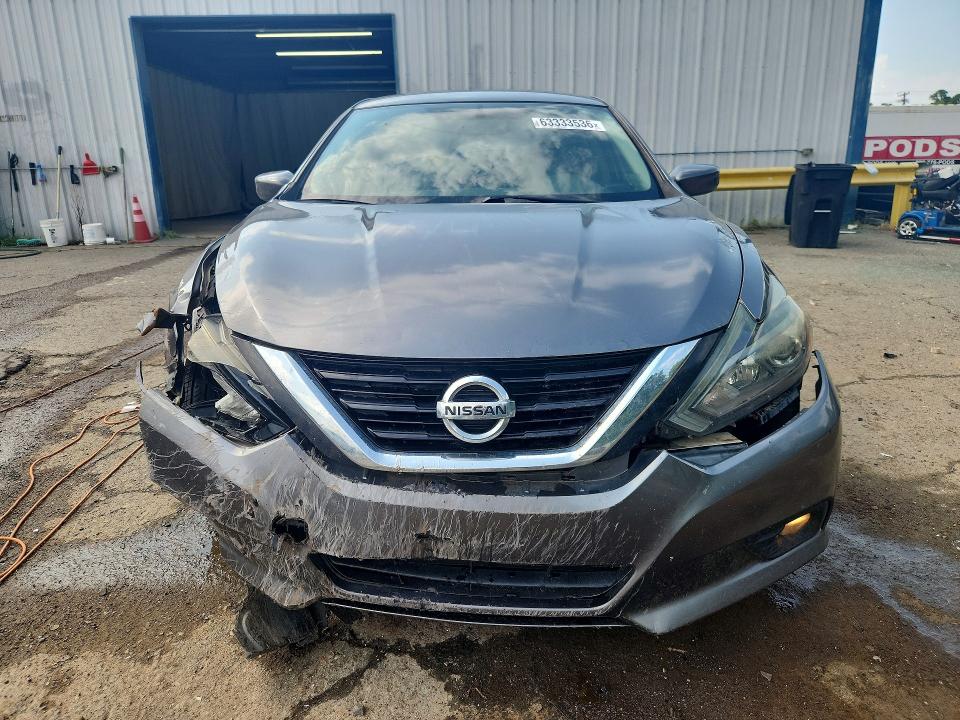 63333536 :رقم المزاد ، 1N4AL3APXJC295784 vin ، 2018 Nissan Altima مزاد بيع