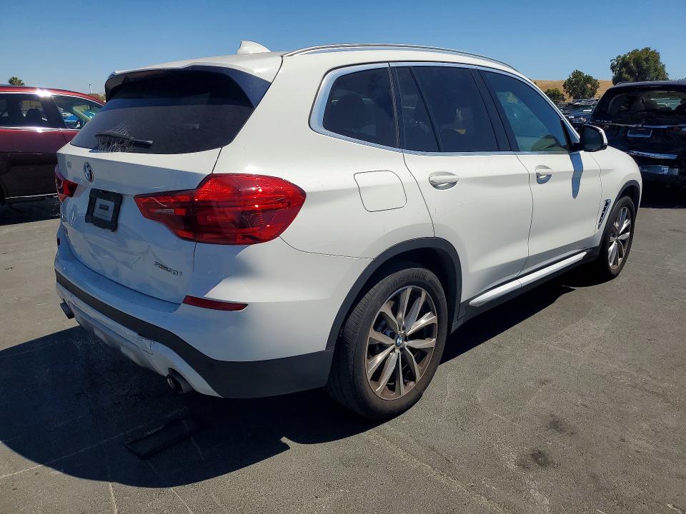 64071556 :رقم المزاد ، 5UXTR7C51KLE98411 vin ، 2019 Bmw X3 مزاد بيع