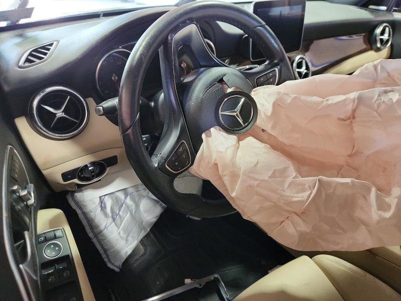 65290366 :رقم المزاد ، WDDSJ4GB5HN449943 vin ، 2017 Mercedes-benz Cla مزاد بيع