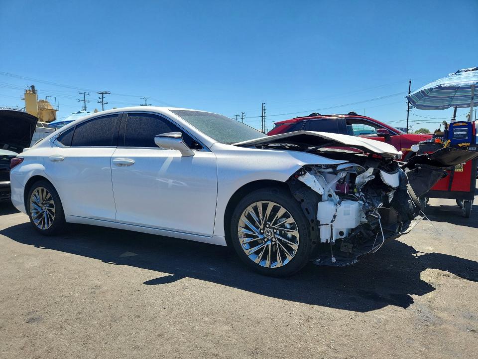 65560316 :رقم المزاد ، 58AEA1C14SU067374 vin ، 2025 Lexus Es 300h مزاد بيع