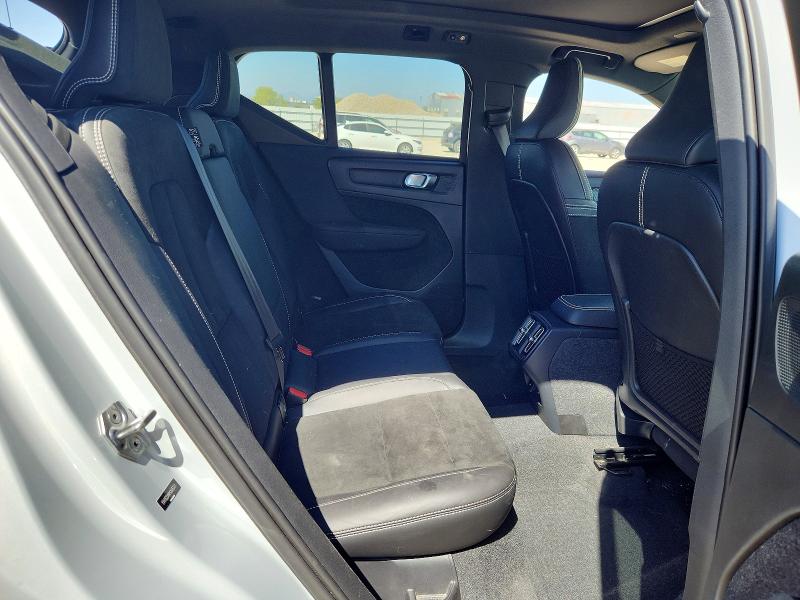 65668316 :رقم المزاد ، YV4162UMXM2605551 vin ، 2021 Volvo Xc40 مزاد بيع