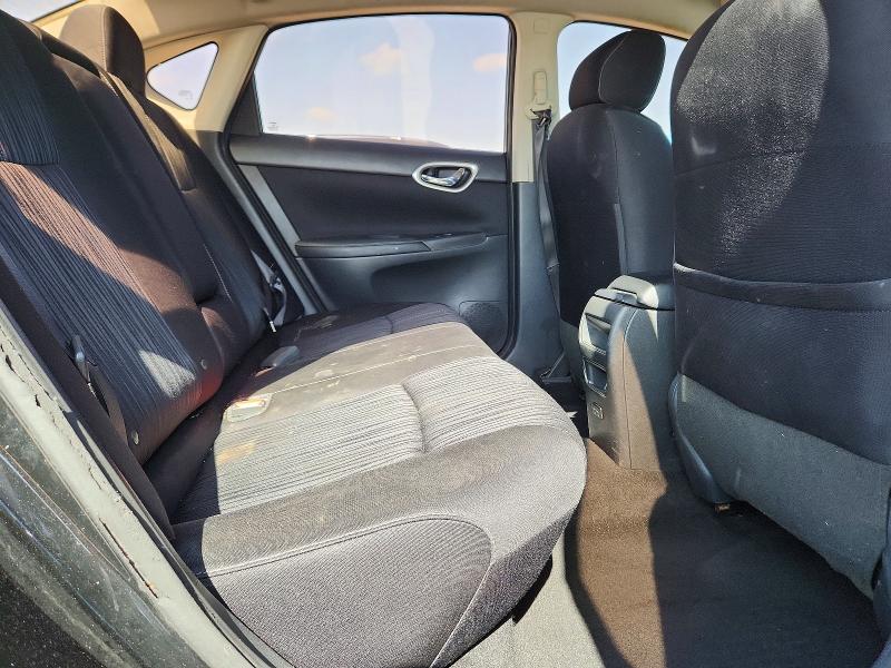 64622676 :رقم المزاد ، 3N1AB7AP1JY209910 vin ، 2018 Nissan Sentra مزاد بيع