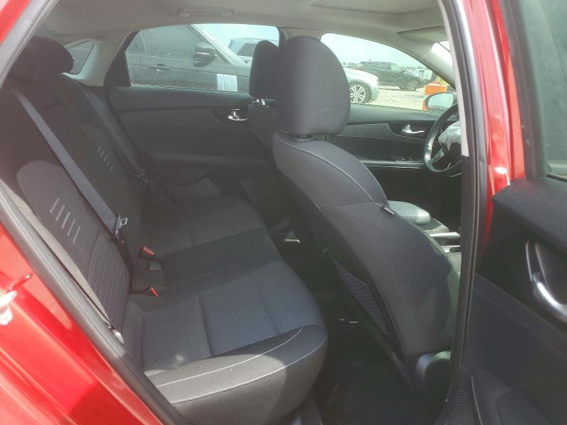 64212566 :رقم المزاد ، 3KPF34AD9KE068754 vin ، 2019 Kia Forte مزاد بيع