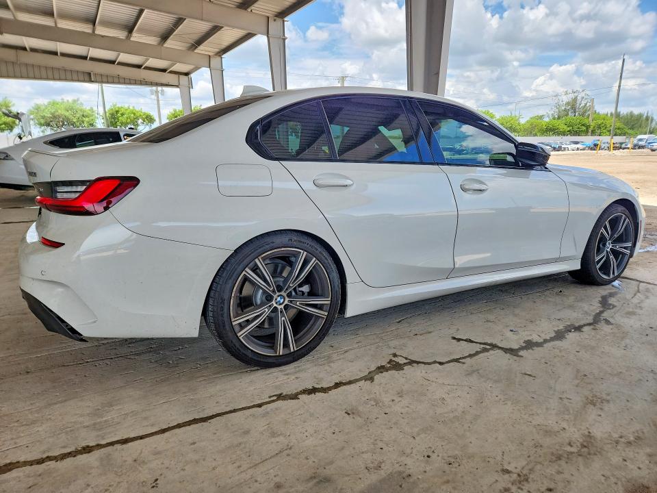 65906596 :رقم المزاد ، 3MW5R1J09N8C51707 vin ، 2022 Bmw 330i مزاد بيع