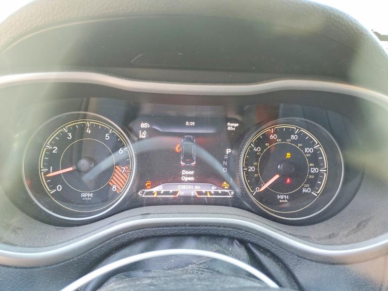 65617796 :رقم المزاد ، 1C4PJMBS9EW186353 vin ، 2014 Jeep Cherokee مزاد بيع