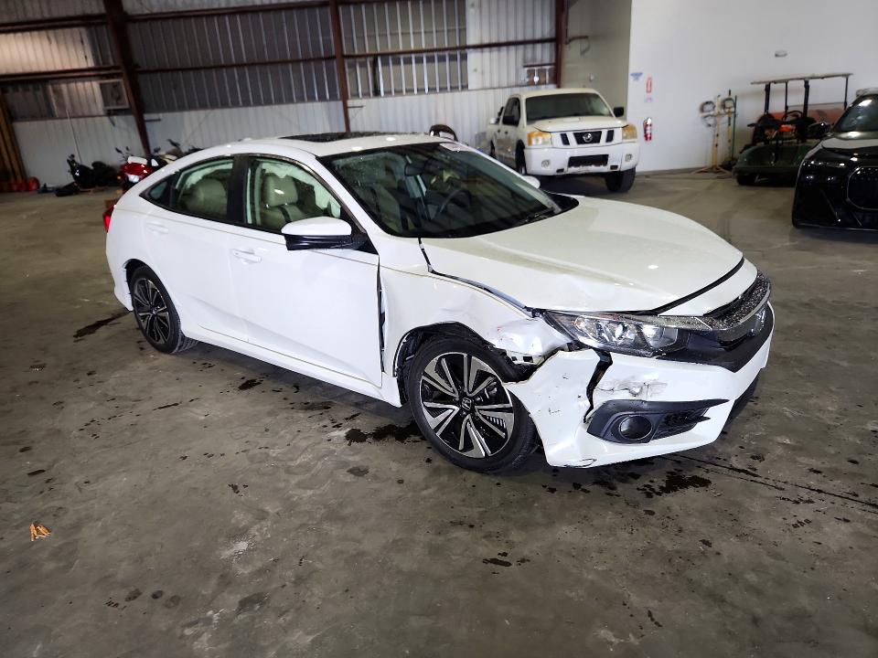 Продаж на аукціоні авто 2018 Honda Civic, vin: JHMFC1F73JX009875, номер лоту: 64465316