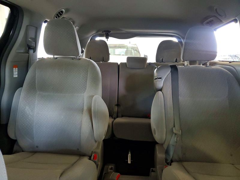64666816 :رقم المزاد ، 5TDKZ3DC4KS998299 vin ، 2019 Toyota Sienna مزاد بيع