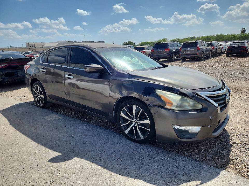2013 Nissan Altima მანქანა იყიდება აუქციონზე, vin: 1N4AL3AP9DN465643, აუქციონის ნომერი: 66395036